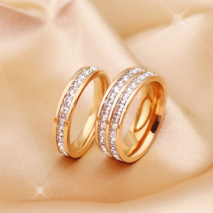 满钻戒指女小众设计高级感钻石食指女钛钢玫瑰金时尚个性情侣指环