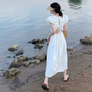 三亚沙滩裙长裙女新款海边度假衣服仙女裙性感露背白色连衣裙夏季