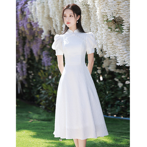 白色旗袍小礼服女小个子高端气质平时可穿订婚领证登记连衣裙日常
