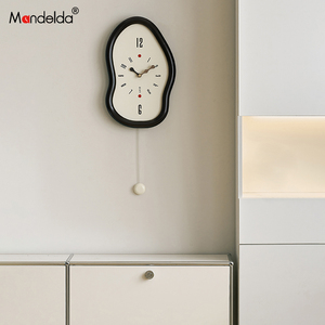 Mandelda免打孔奶油风钟表挂钟客厅现代简约家用艺术大气创意时钟