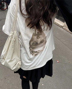 韩代@fle*ta巴黎街头 复古艺术雕塑前后印花宽松短袖T恤男女同款