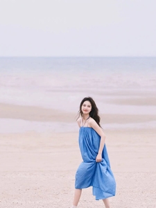 泰国度假海边沙滩长裙三亚海岛旅游连衣裙大理洱海拍照穿搭吊带裙