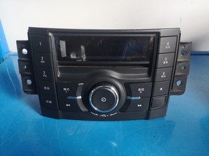 五菱宏光S637163766390车载MP3播放器插卡收音代CD机改装家用