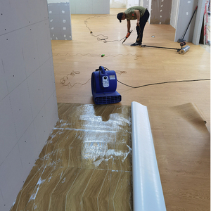 上海PVC地板木纹色2mm厚塑胶地板卧室客厅办公室商用家用满铺地胶
