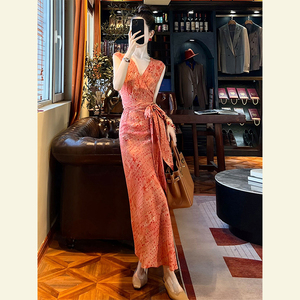 夏季法式长裙气质女神范高端精致高级感超好看橘色收腰波点连衣裙