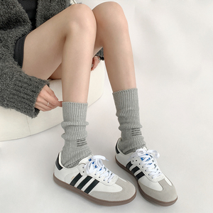 夜间教习室灰色堆堆袜秋季粗线袜子女日系针织中筒袜复古白色长袜