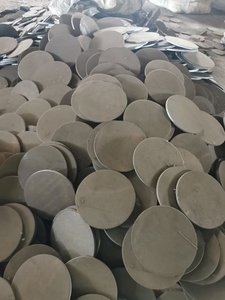 厂家直销桩芯钢板桩芯圆片桩芯铁板圆铁饼圆盘圆铁片直径可定制
