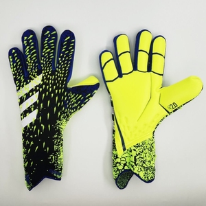 24新款门将足球守门员手套专业比赛儿童成人乳胶透气耐磨不带护指