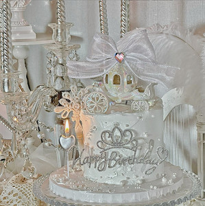 烘焙蛋糕装饰抱抱酱带钻蝴蝶结公主白色幻彩南瓜马车皇冠珍珠插件