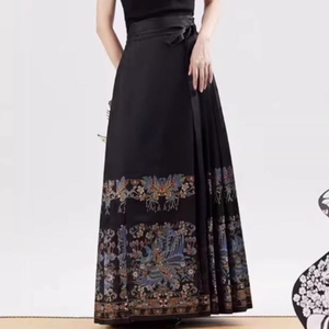 2024新中式国风黑色印花马面裙女夏季新款高级感改良通勤半身裙子
