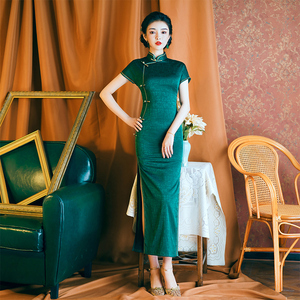 绿色旗袍2024高考送考妈妈复古高级感优雅新款礼服裙子平时可穿