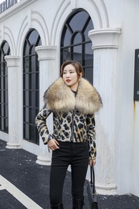 时尚韩版羽绒服女短款冬季新款爆款貉子毛大毛领成气质真皮外套