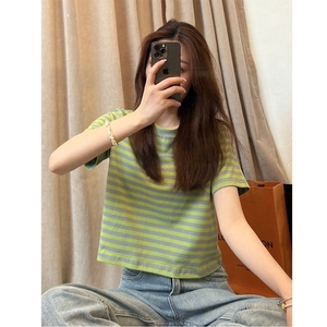 韩国纯棉绿色条纹短袖t恤女夏季宽松小个子ins短款气质显瘦上衣潮