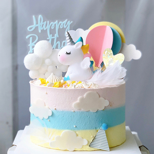烘焙蛋糕装扮粉蓝木马独角兽玩偶摆件儿童生日彩虹月亮云朵插牌