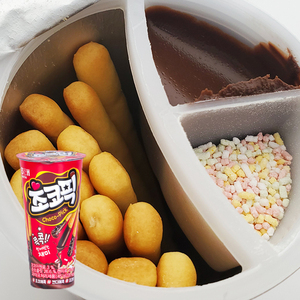 韩国进口 海太小新巧克力蘸酱棉花糖拇指棒棒饼干45g儿童趣味零食