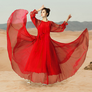 海边三亚沙漠旅游连衣裙女720度沙滩裙红色长裙胖mm大码拍照红裙