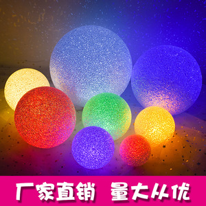 灯火里的中国舞蹈灯儿童节手捧发光圆球灯球形舞台舞蹈演出表演
