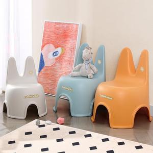 儿童小凳子塑料可爱兔子凳宝宝卡通靠背椅幼儿园家用叠加小椅子