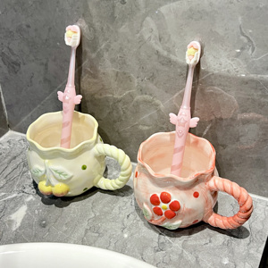 高颜值漱口杯家用可爱卡通牙杯洗漱杯情侣牙刷杯牙缸花朵杯子陶瓷