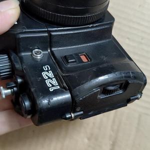 ZENIT 122S  单反相机   老相机,九十年代的产物联系议价