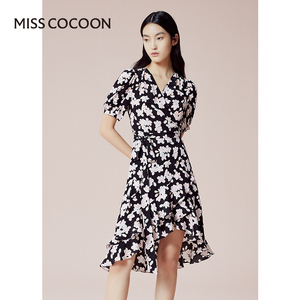 COCOON商场同款温柔裙子2023夏装新款女装气质收腰连衣裙女