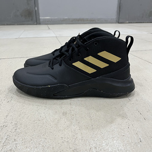 三哥推荐 Adidas 篮球鞋 运动鞋场地实战训练鞋子 FW4562盒子不好