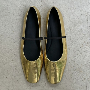 韩国小众设计金色单鞋女2024夏季新款法式软底一字带平底玛丽珍鞋