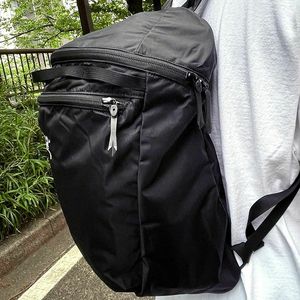 24 始祖鸟Arcteryx Heliad 6L/10L/15L通勤双肩背包X6057/X6012