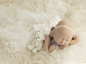 儿童白色蝴蝶结头纱女孩拍照头饰满月新生儿摄影后背装饰披纱道具