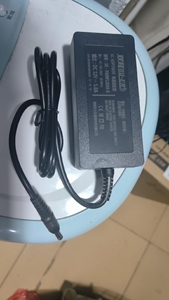 双耳12V 5A液晶显示器电视机监控电源适配器 接头5.5*2.5带指示灯