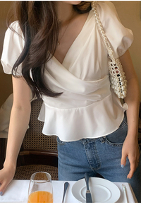 韩女时尚性感2024夏款甜美纯色公主泡泡袖短款荷叶边V领短袖衬衫