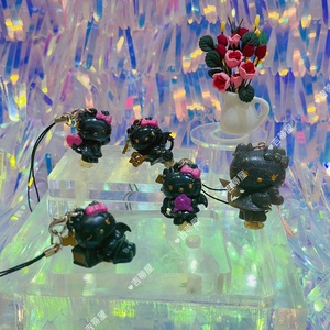 日本hello Kitty凯蒂猫黑皮 恶魔 手机匙扣挂件潮玩动漫盲盒 收藏
