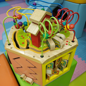多功能六面绕珠箱玩具益智早教室儿童手工教具感统注意力训练器材