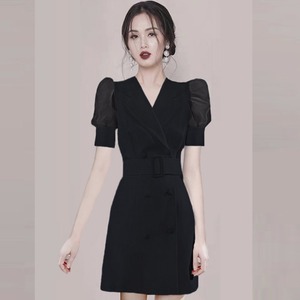 琳达 2021夏装新款韩版双排扣V领连衣裙泡泡袖网纱拼接黑色西装裙