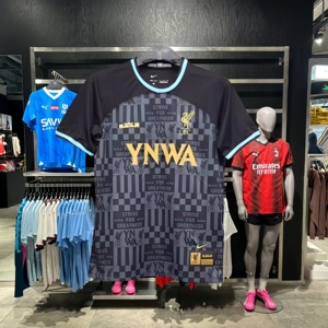 正品23-24英超利物浦詹姆斯联名款黑色球衣YNWA短袖纪念版足球服