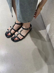 韩国女鞋2023年新款夏季设计感小众bingbing水钻平底外穿罗马凉鞋