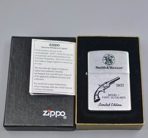 美版原装之宝全新1999年8月蚀刻填漆史密斯威森1857转轮手枪Zippo
