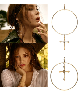 韩国正品代购 mzuu 复古夸张圆圈十字架两戴可拆卸银镀金单支耳环