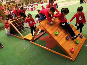 幼儿园户外玩具体能训练组合木制攀爬感统训练器材儿童乐园设备