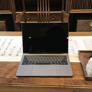 真苹果电脑模型机笔记本macbook pro13寸样板装饰品摆件道具1:1