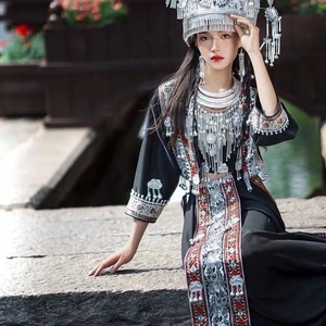 出租新款苗疆少女服装土家族哈尼族民族风夏季套装么么茶旅拍写真