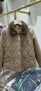 婕K2023冬季新款方领短款棱形格皮尤白鸭绒羽绒服格琳外套上衣女