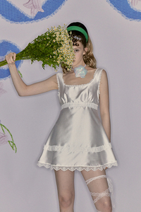 制造后花园*予我以白系列复古纯欲感精致人造丝毛光泽蕾丝连衣裙