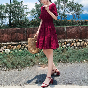 闺蜜装小红裙2024夏装新款韩版显瘦心机小黑裙短袖红色连衣裙女