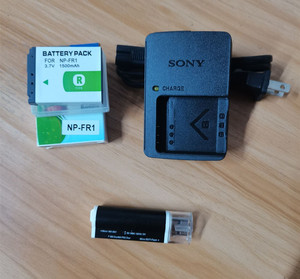 SONY/索尼DSC-T30 DSC-T50数码照相机NP-FR1锂电池+充电器+读卡器