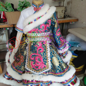 新品幼儿少数民族舞台服装藏族演出服舞蹈唱歌比赛表演服量身定制