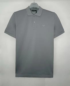 Prada 普拉达 24春夏 胸口 三角标 灰色 男士 Polo短袖T恤 UJN444