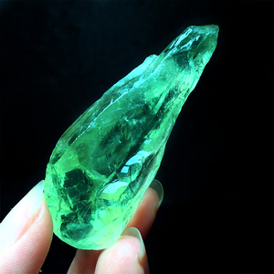 天然冰糖水晶原石绿水晶骨干权杖长条形矿物晶体香薰石手把件摆件