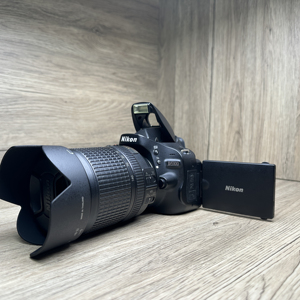 全新Nikon/尼康D5100套机18-55VR镜头入门单反相机翻转屏正品特价