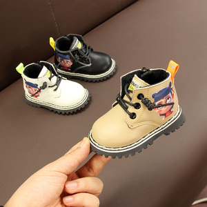 宝宝学步鞋软底秋冬婴儿鞋0-1岁加绒小短靴子幼儿棉鞋六个月儿童9